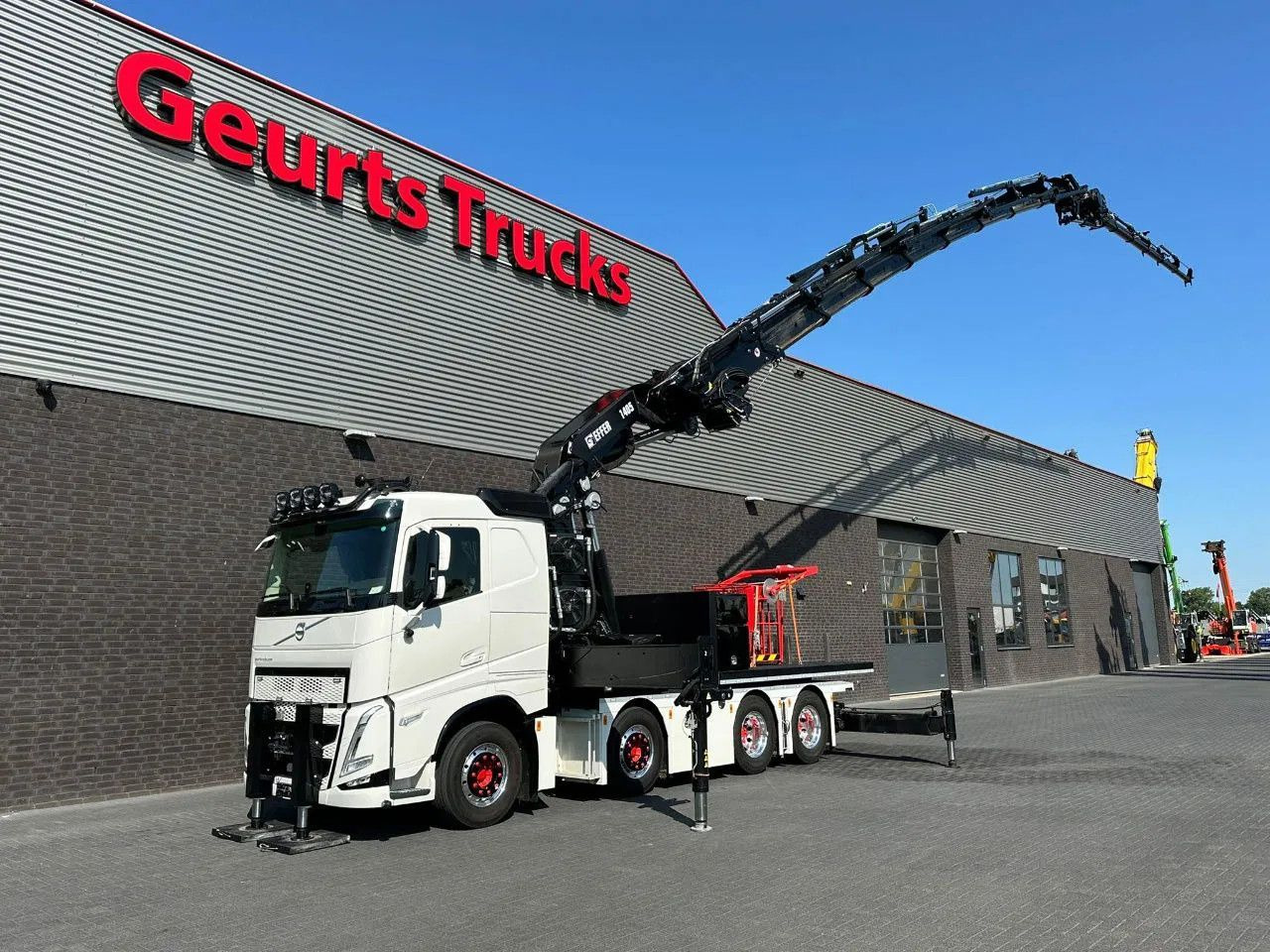 Volvo FH 540 8X4F R TREKKER / BAKWAGEN MET EFFER 1405/ - Crane truck: picture 2 Volvo FH 540 8X4F R TREKKER / BAKWAGEN MET EFFER 1405/ - Crane truck: picture 2