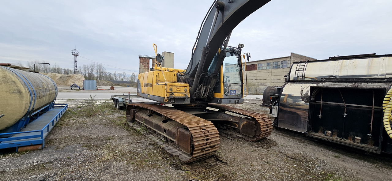 Volvo EC 210 BLC new engine - Crawler excavator: picture 1 Volvo EC 210 BLC new engine - Crawler excavator: picture 1