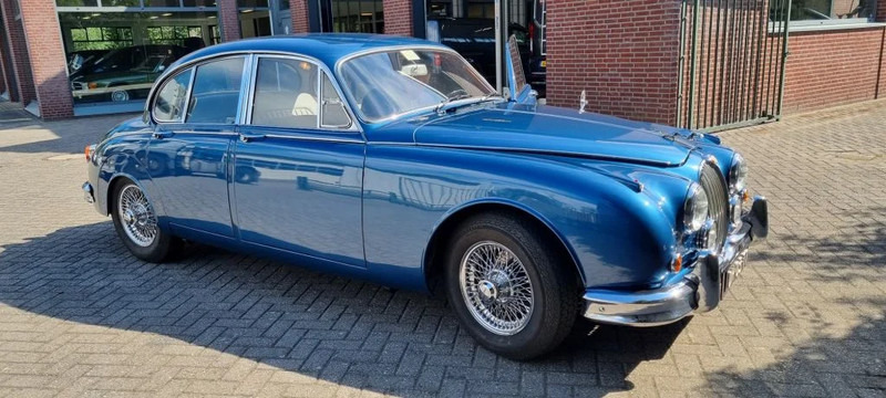 Jaguar MK11-3.8 Automatic MK 11 - Saloon car: picture 1 Jaguar MK11-3.8 Automatic MK 11 - Saloon car: picture 1