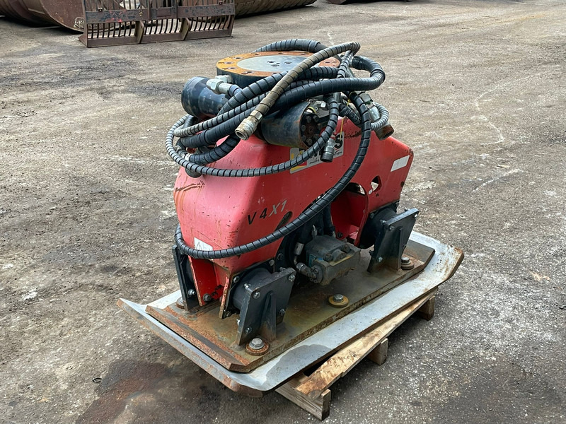 V4X1 - Attachment: picture 4 V4X1 - Attachment: picture 4