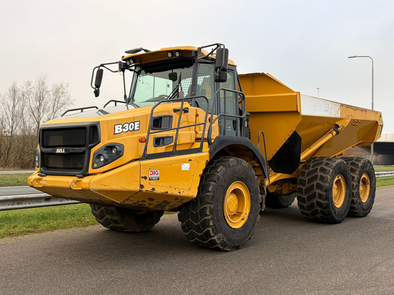 BELL B30E - Articulated dump truck: picture 2 BELL B30E - Articulated dump truck: picture 2