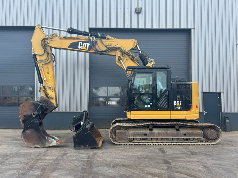 Caterpillar 325F LCR - 3 buckets - Crawler excavator: picture 1 Caterpillar 325F LCR - 3 buckets - Crawler excavator: picture 1