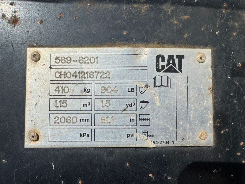 Wheel loader Caterpillar 908M: picture 17