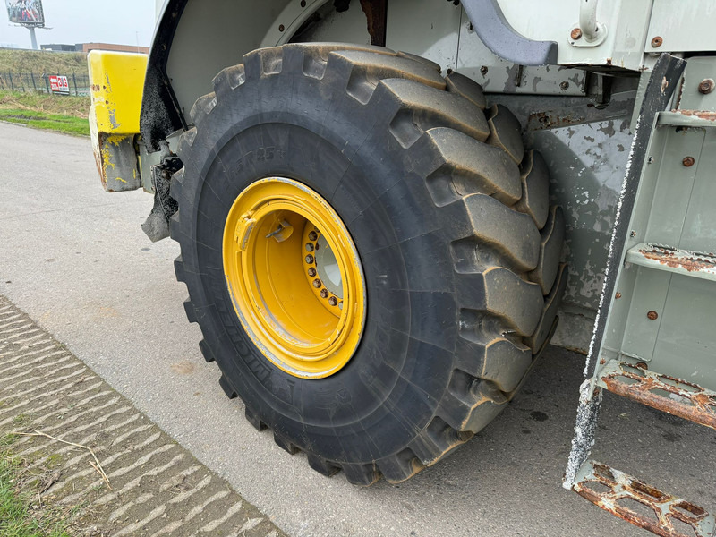 Wheel loader Caterpillar 972M XE: picture 8