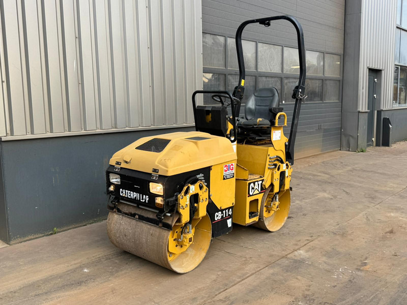 Caterpillar CB114 - Roller: picture 2 Caterpillar CB114 - Roller: picture 2