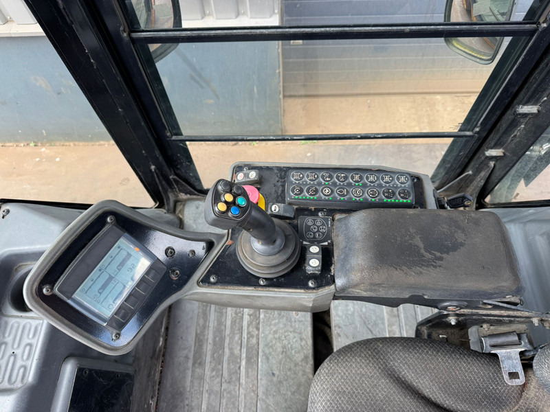 Roller Caterpillar CD54B: picture 17