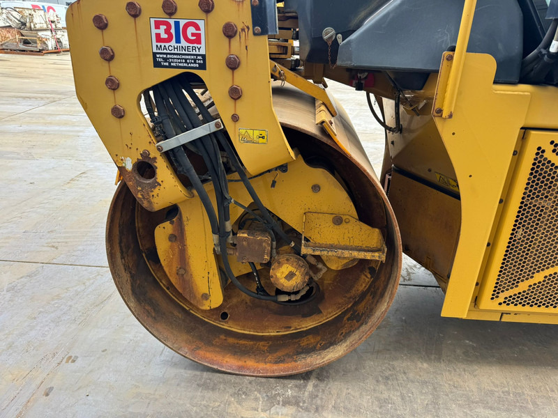 Roller Caterpillar CD54B: picture 12