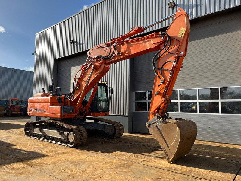 Crawler excavator Doosan DX255LC-3: picture 7