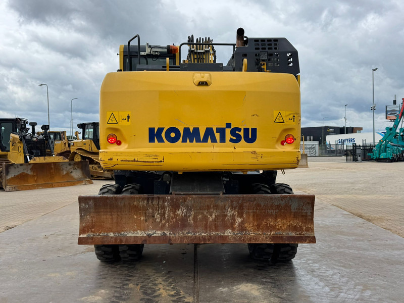 Komatsu PW180-11 - Wheel excavator: picture 4 Komatsu PW180-11 - Wheel excavator: picture 4