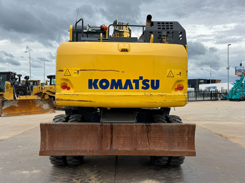 Komatsu PW180-11 - Wheel excavator: picture 4 Komatsu PW180-11 - Wheel excavator: picture 4