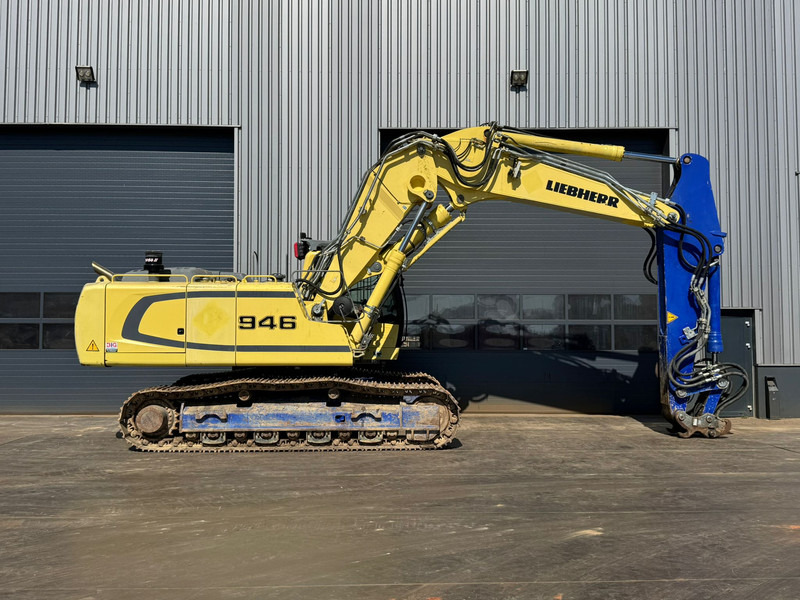 Excavator Liebherr R946: picture 6