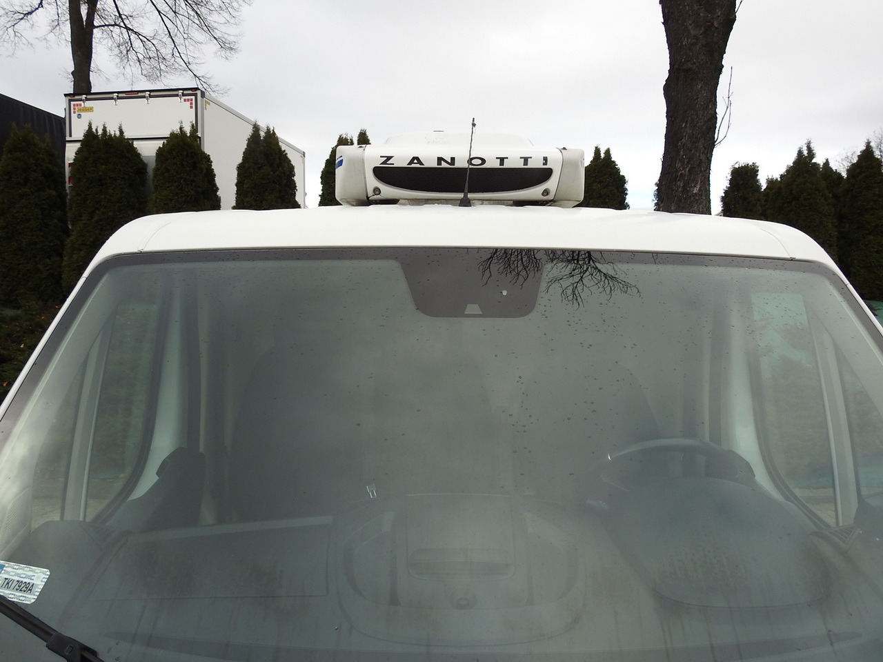 Refrigerated delivery van CITROEN JUMPER REFRIGERATOR VAN -5*C LED LIGHTS AIR CONDITIONING 130HP: picture 16 Refrigerated delivery van CITROEN JUMPER REFRIGERATOR VAN -5*C LED LIGHTS AIR CONDITIONING 130HP: picture 16