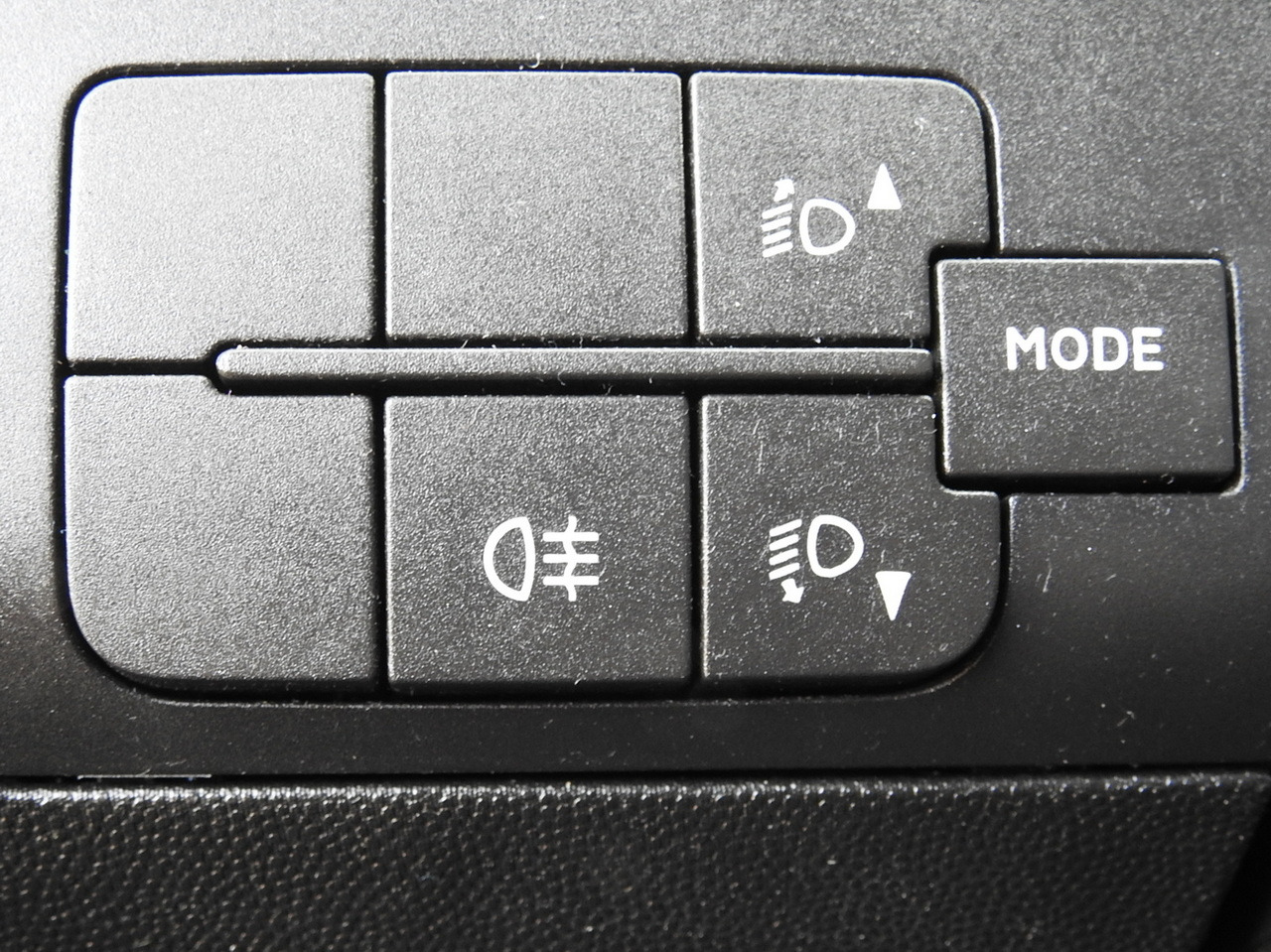 Refrigerated delivery van CITROEN JUMPER REFRIGERATOR VAN -5*C LED LIGHTS AIR CONDITIONING 130HP: picture 38 Refrigerated delivery van CITROEN JUMPER REFRIGERATOR VAN -5*C LED LIGHTS AIR CONDITIONING 130HP: picture 38