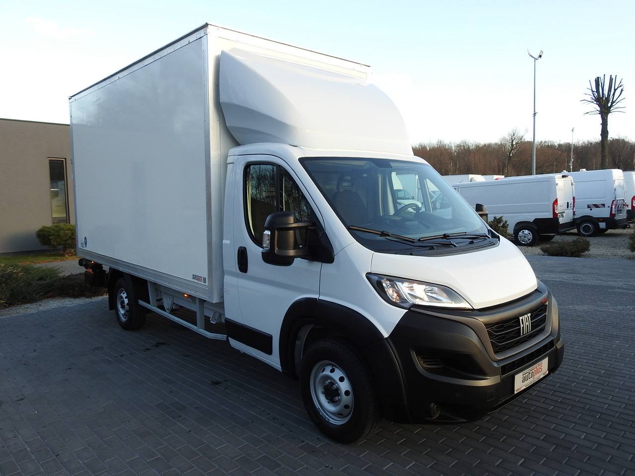 FIAT DUCATO BOX LIFT 8 PALLETS CRUISE CONTROL AIR CONDITIONING 180HP - Closed box van: picture 4 FIAT DUCATO BOX LIFT 8 PALLETS CRUISE CONTROL AIR CONDITIONING 180HP - Closed box van: picture 4