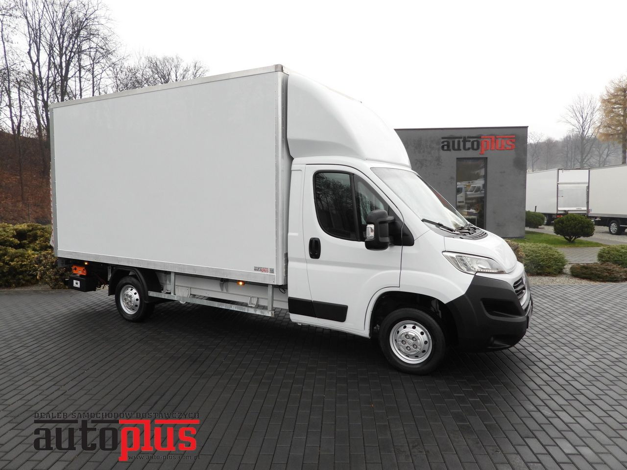 FIAT DUCATO BOX LIFT 8 PALLETS CRUISE CONTROL NAVIGATION LED LIGHTS AIR CONDITIONING 130HP - Closed box van: picture 1 FIAT DUCATO BOX LIFT 8 PALLETS CRUISE CONTROL NAVIGATION LED LIGHTS AIR CONDITIONING 130HP - Closed box van: picture 1