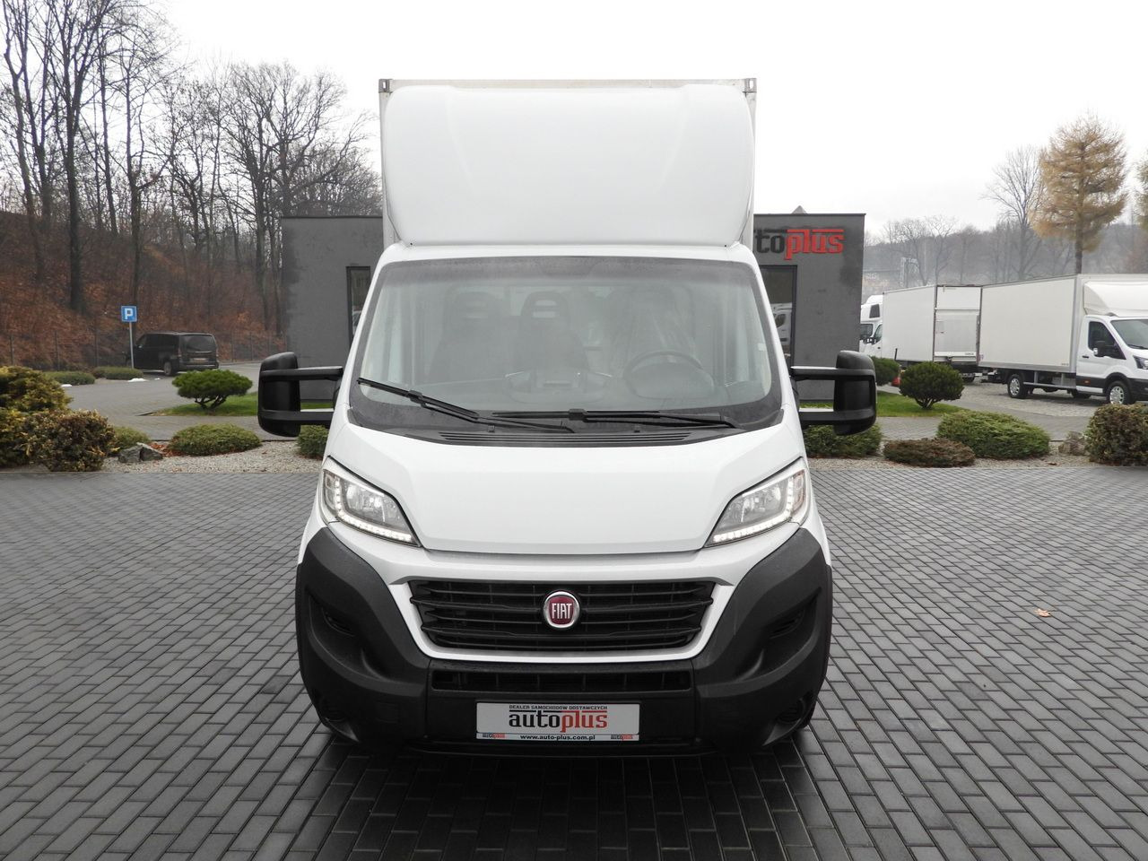 FIAT DUCATO BOX LIFT 8 PALLETS CRUISE CONTROL NAVIGATION LED LIGHTS AIR CONDITIONING 130HP - Closed box van: picture 5 FIAT DUCATO BOX LIFT 8 PALLETS CRUISE CONTROL NAVIGATION LED LIGHTS AIR CONDITIONING 130HP - Closed box van: picture 5