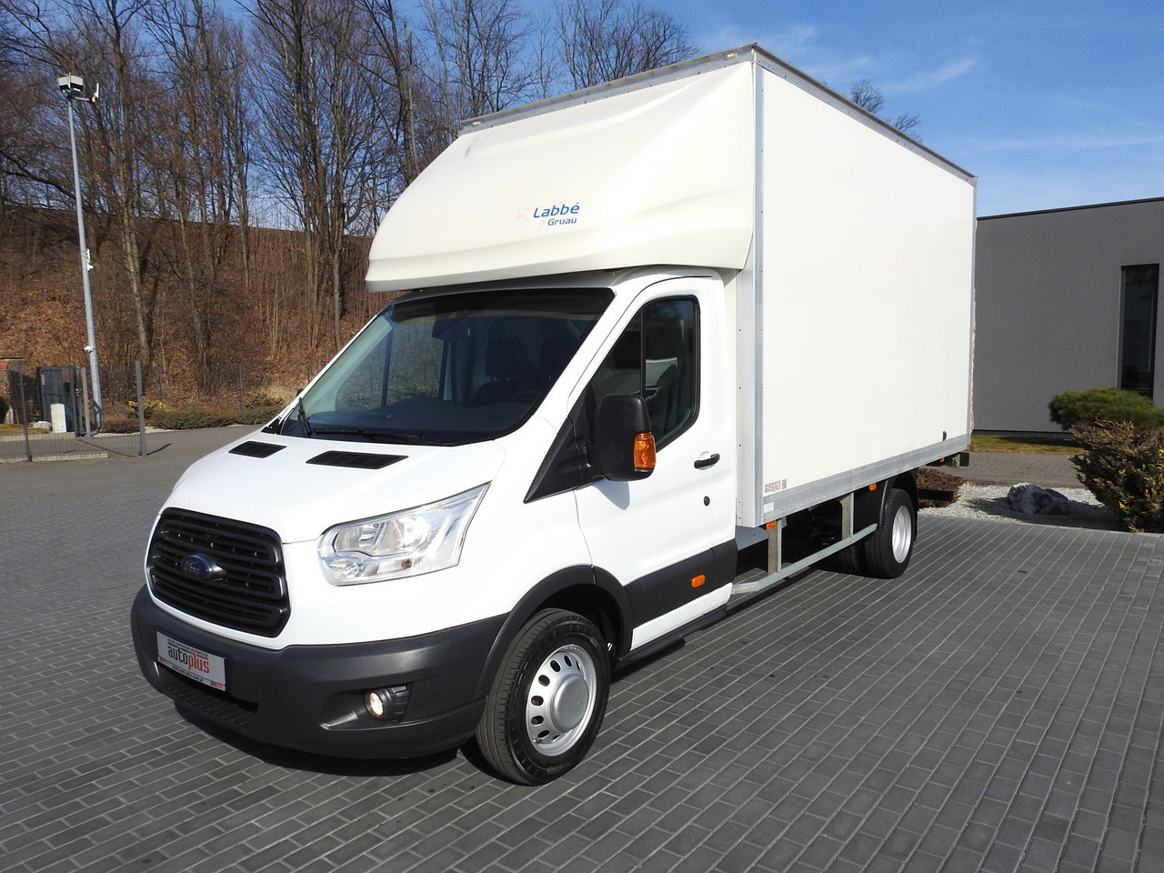 Closed box van FORD TRANSIT  BOX LIFT 8 PALLETS CRUISE CONTROL LED LIGHTS TWIN WHEELS AIR CONDITIONING  170HP: picture 6