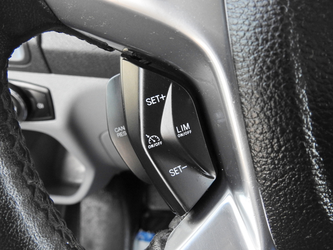 Closed box van FORD TRANSIT  BOX LIFT 8 PALLETS CRUISE CONTROL LED LIGHTS TWIN WHEELS AIR CONDITIONING  170HP: picture 32