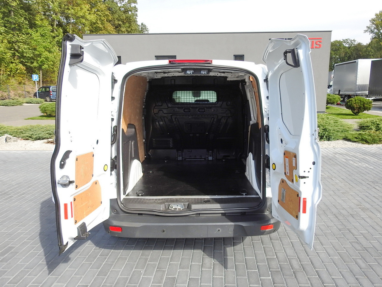 Panel van FORD TRANSIT CONNECT VAN CRUISE CONTROL NAVIGATION AIR CONDITIONING  100HP: picture 12