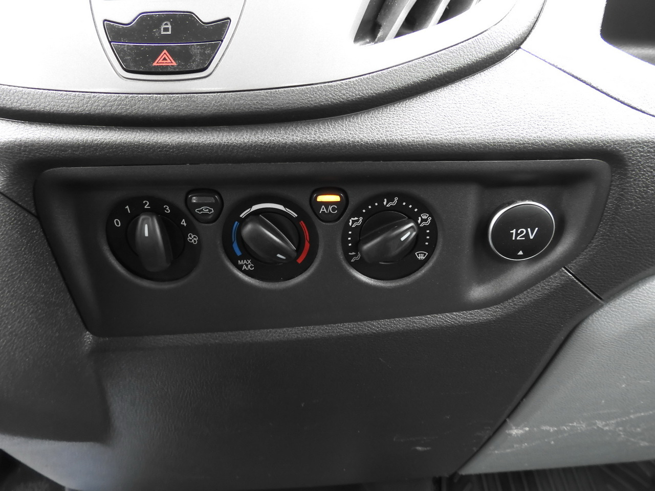 Tipper van FORD TRANSIT TIPPER CRUISE CONTROL AIR CONDITIONING TWIN WHEELS  170HP: picture 34