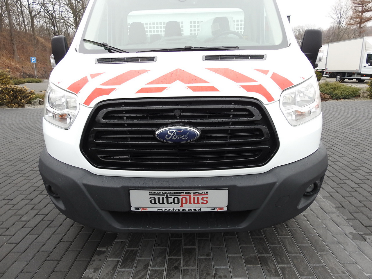 Tipper van FORD TRANSIT TIPPER CRUISE CONTROL AIR CONDITIONING TWIN WHEELS 170HP: picture 14 Tipper van FORD TRANSIT TIPPER CRUISE CONTROL AIR CONDITIONING TWIN WHEELS 170HP: picture 14