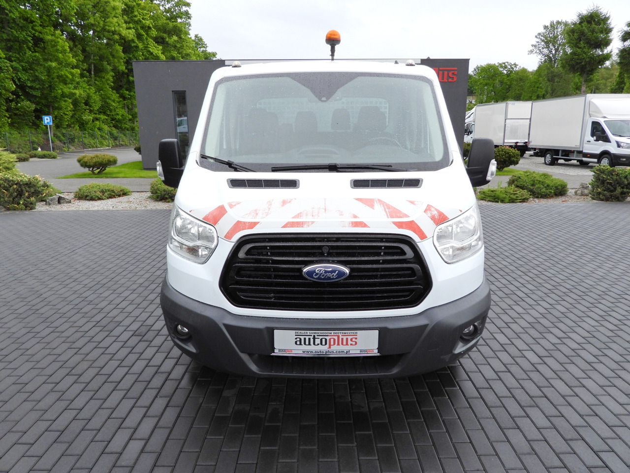 Ford TRANSIT KIPPER DOPPELKABINE DOKA 6 SITZE - Tipper van, Crew cab van: picture 5 Ford TRANSIT KIPPER DOPPELKABINE DOKA 6 SITZE - Tipper van, Crew cab van: picture 5