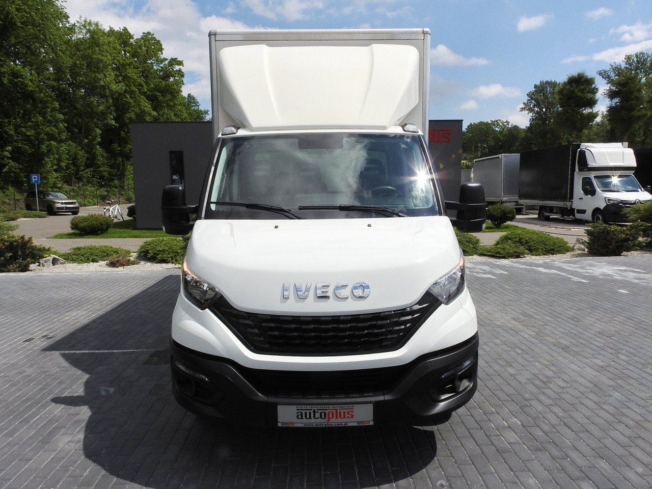 IVECO DAILY 35S14 8 PALLETS CRUISE CONTROL TWIN WHEELS AIR CONDITIONING  140HP - Refrigerated delivery van: picture 5 IVECO DAILY 35S14 8 PALLETS CRUISE CONTROL TWIN WHEELS AIR CONDITIONING  140HP - Refrigerated delivery van: picture 5