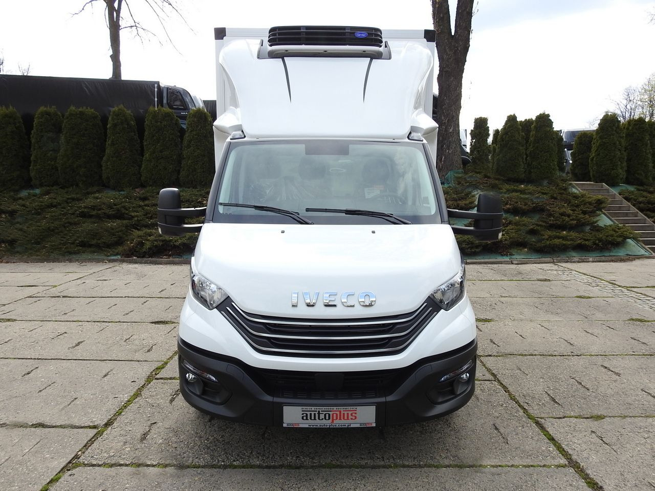 New Refrigerated delivery van IVECO DAILY 35S16 NEW REGRIGERATOR BOX -10*C 8 PALLETS HEATING FUNCTION POWER SUPPLY 230V CRUISE CONTROL AIR CONDITIONING 160HP: picture 5