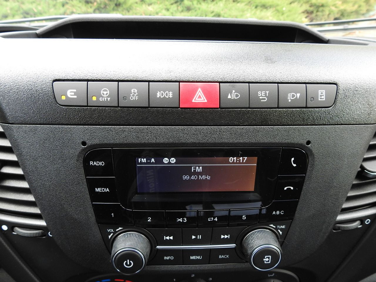 New Refrigerated delivery van IVECO DAILY 35S16 NEW REGRIGERATOR BOX -10*C 8 PALLETS HEATING FUNCTION POWER SUPPLY 230V CRUISE CONTROL AIR CONDITIONING 160HP: picture 40