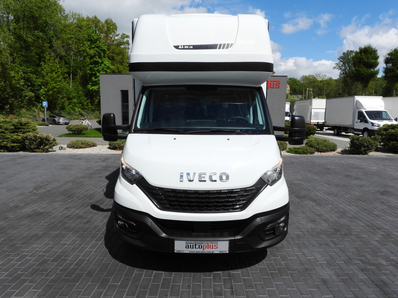 IVECO DAILY  35S18 TARPAULIN 10 PALLETS WEBASTO CRUISE CONTROL AIR CONDITIONING  180HP - Curtain side van: picture 5 IVECO DAILY  35S18 TARPAULIN 10 PALLETS WEBASTO CRUISE CONTROL AIR CONDITIONING  180HP - Curtain side van: picture 5