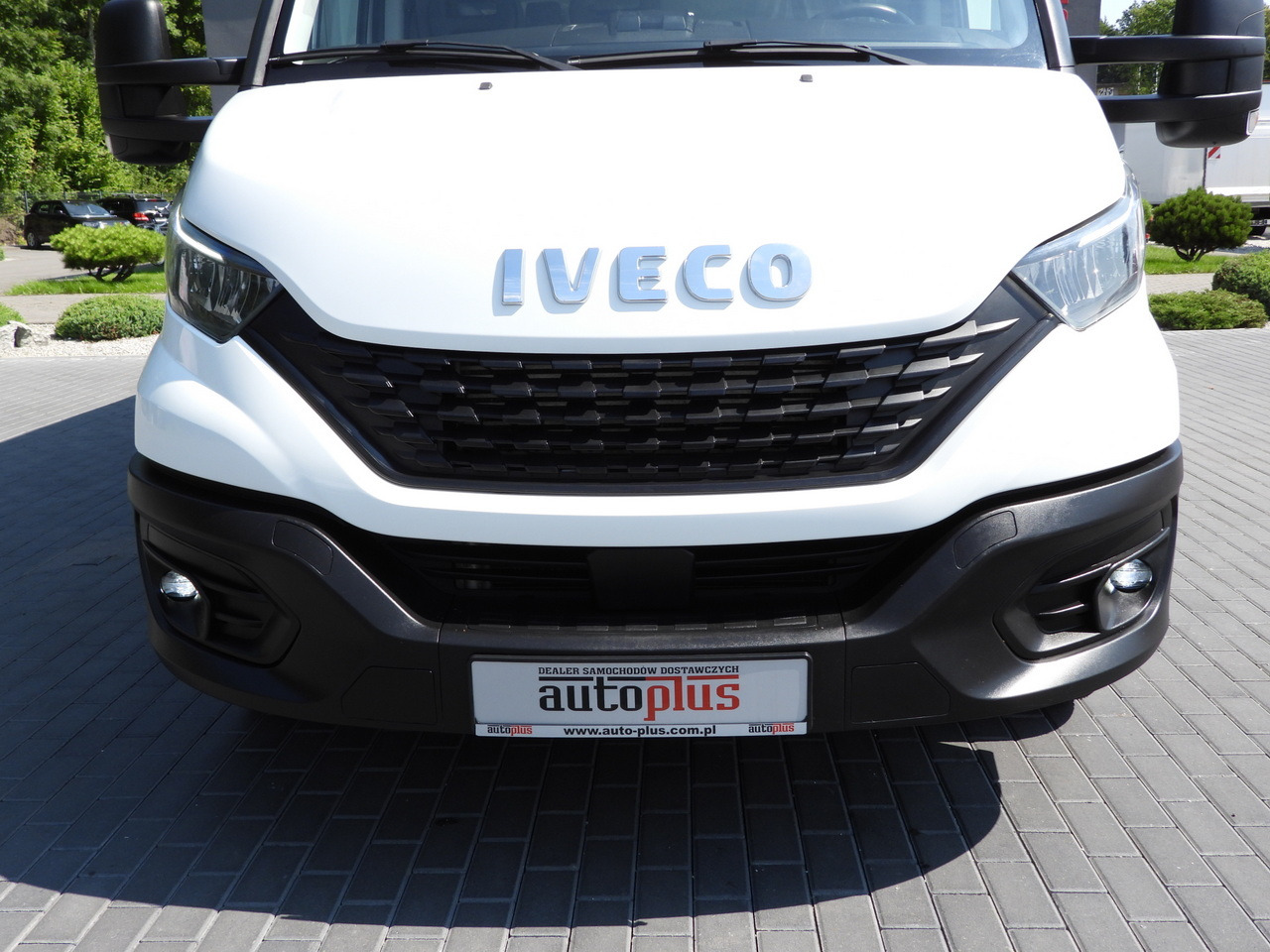 Leasing of IVECO DAILY 35S18 TARPAULIN 10 PALLETS WEBASTO CRUISE CONTROL LED LIGHTS PNEUMATICS AIR CONDITIONING  180HP IVECO DAILY 35S18 TARPAULIN 10 PALLETS WEBASTO CRUISE CONTROL LED LIGHTS PNEUMATICS AIR CONDITIONING  180HP: picture 14
