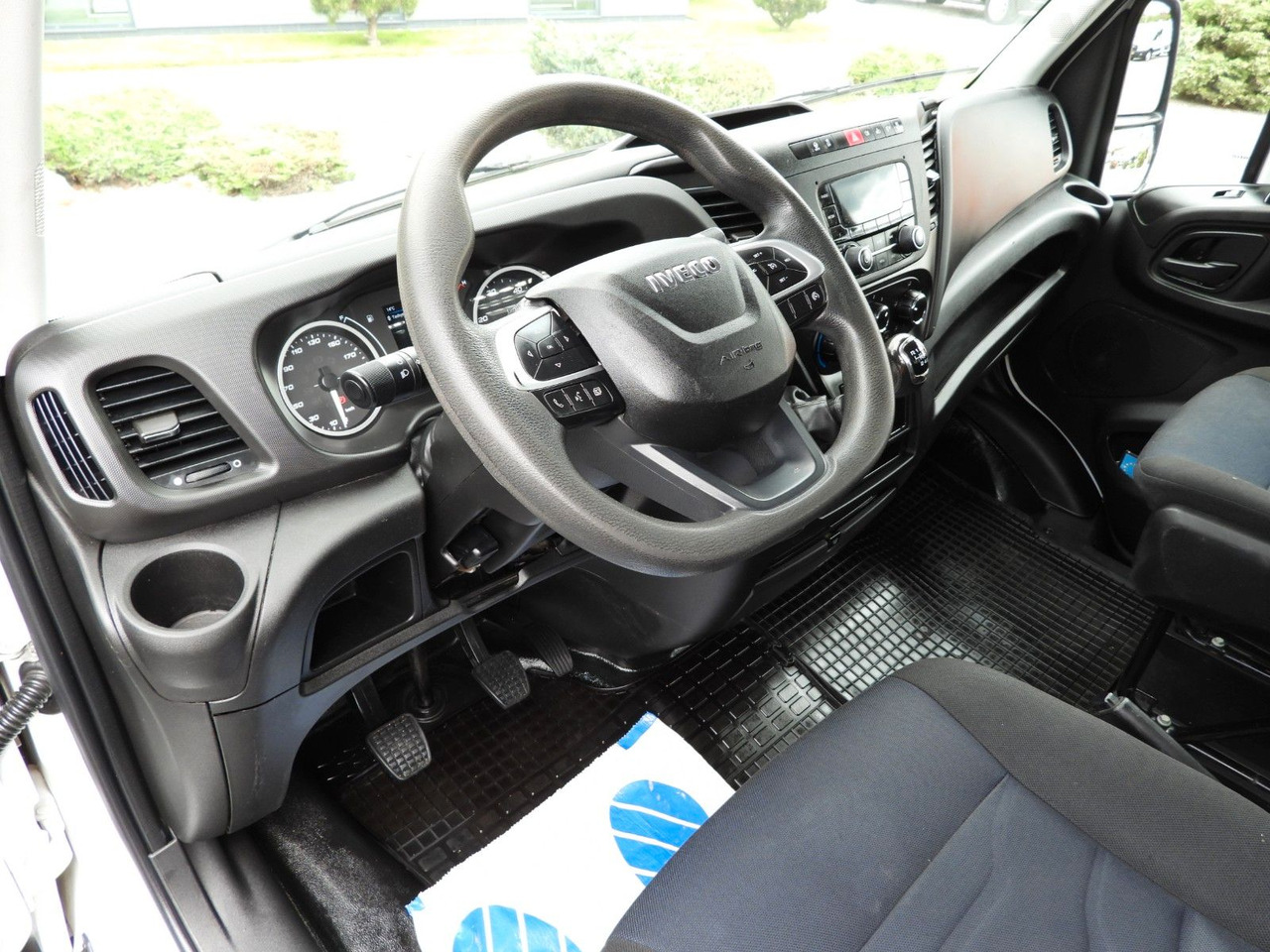 Iveco DAILY 35C14 KIPPER DOPPELKABINE DOKA 6 SITZE A/C - Tipper van, Crew cab van: picture 2 Iveco DAILY 35C14 KIPPER DOPPELKABINE DOKA 6 SITZE A/C - Tipper van, Crew cab van: picture 2