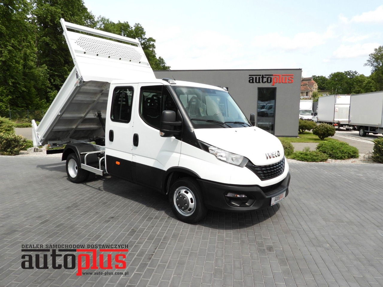 Iveco DAILY 35C14 KIPPER DOPPELKABINE DOKA 6 SITZE A/C - Tipper van, Crew cab van: picture 1 Iveco DAILY 35C14 KIPPER DOPPELKABINE DOKA 6 SITZE A/C - Tipper van, Crew cab van: picture 1