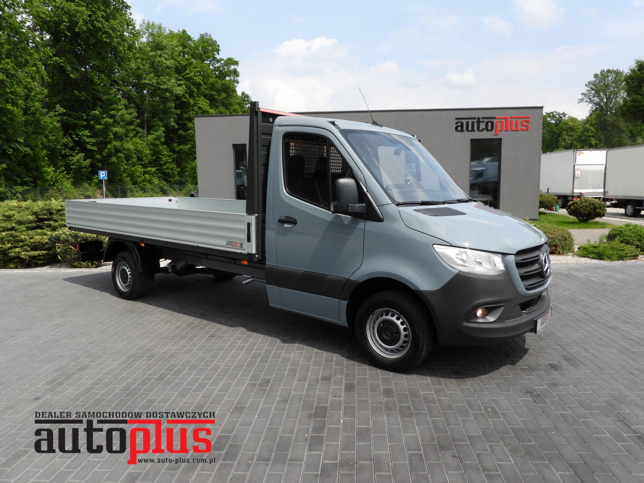 MERCEDES SPRINTER 315 STAKE BODY 8 PALLETS CRUISE CONTROL AIR CONDITIONING  150HP - Open body delivery van: picture 1 MERCEDES SPRINTER 315 STAKE BODY 8 PALLETS CRUISE CONTROL AIR CONDITIONING  150HP - Open body delivery van: picture 1