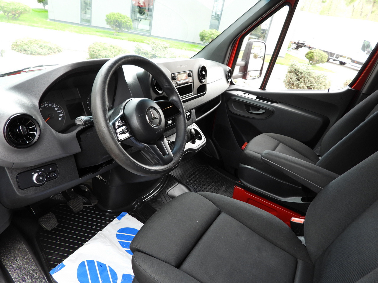 MERCEDES SPRINTER 316 8 PALLETS TARPAULIN LIFT CRUISE CONTROL AIR CONDITIONING 160HP - Curtain side van: picture 2 MERCEDES SPRINTER 316 8 PALLETS TARPAULIN LIFT CRUISE CONTROL AIR CONDITIONING 160HP - Curtain side van: picture 2