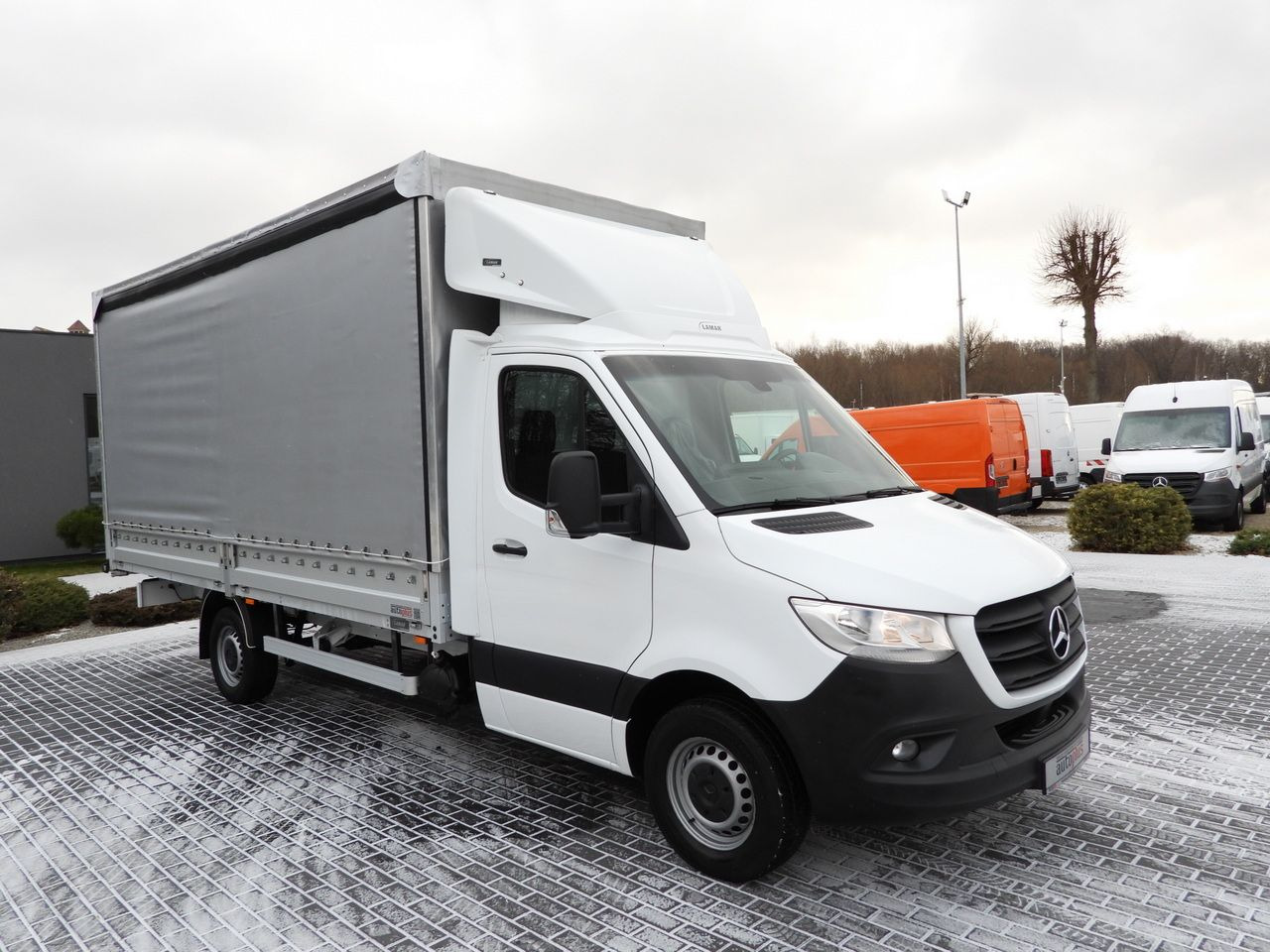 MERCEDES SPRINTER 316 TARPAULIN 10 PALLETS CRUISE CONTROL AIR CONDITIONING 160HP - Curtain side van: picture 4 MERCEDES SPRINTER 316 TARPAULIN 10 PALLETS CRUISE CONTROL AIR CONDITIONING 160HP - Curtain side van: picture 4