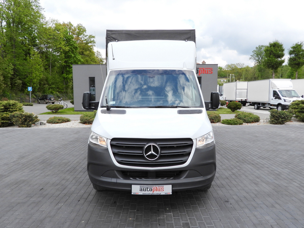 MERCEDES SPRINTER 316 TARPAULIN LIFT 8 PALLETS WEBASTO CRUISE CONTROL AIR CONDITIONING  160HP - Curtain side van: picture 5 MERCEDES SPRINTER 316 TARPAULIN LIFT 8 PALLETS WEBASTO CRUISE CONTROL AIR CONDITIONING  160HP - Curtain side van: picture 5