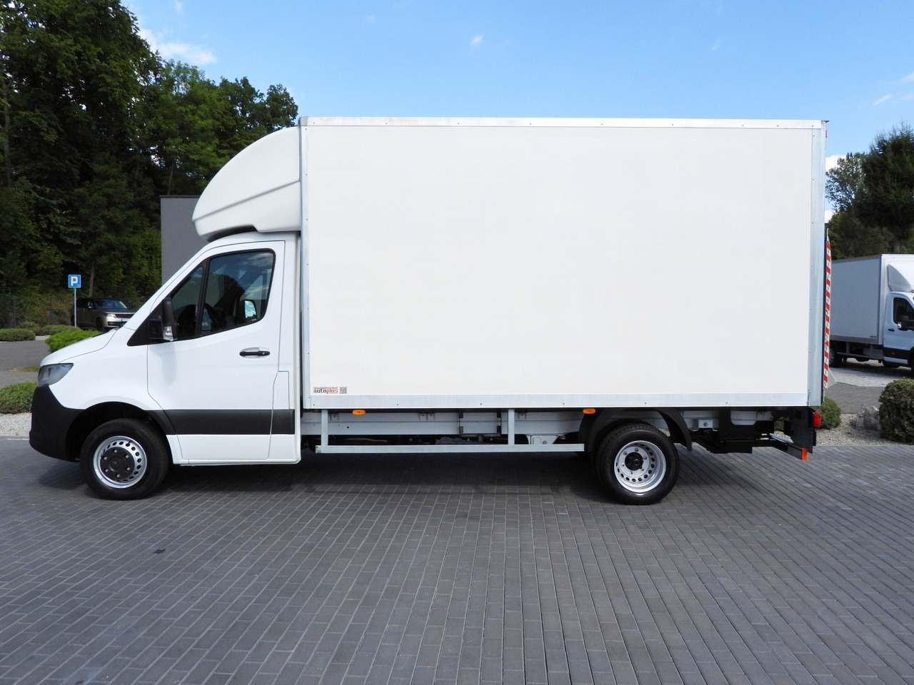Closed box van MERCEDES SPRINTER 514 BOX LIFT 8 PALLETS CRUISE CONTROL TWIN WHEELS AIR CONDITIONING  140HP: picture 8