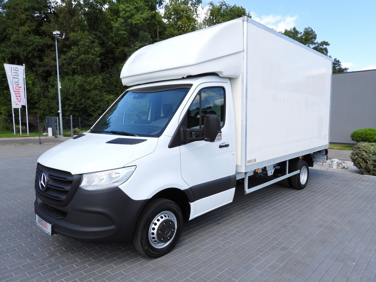 Closed box van MERCEDES SPRINTER 514 BOX LIFT 8 PALLETS CRUISE CONTROL TWIN WHEELS AIR CONDITIONING  140HP: picture 6
