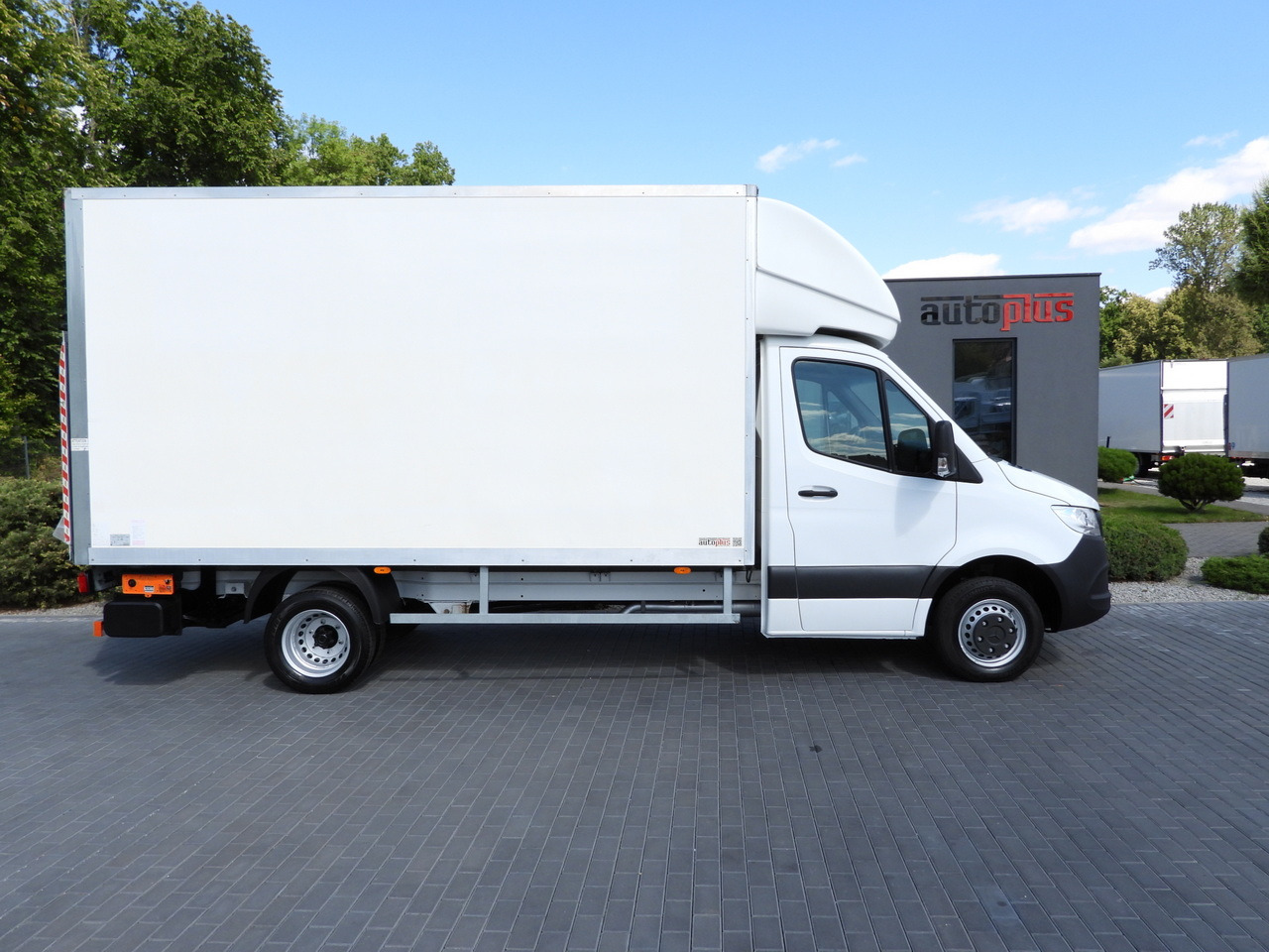 Closed box van MERCEDES SPRINTER 514 BOX LIFT 8 PALLETS CRUISE CONTROL TWIN WHEELS AIR CONDITIONING  140HP: picture 7