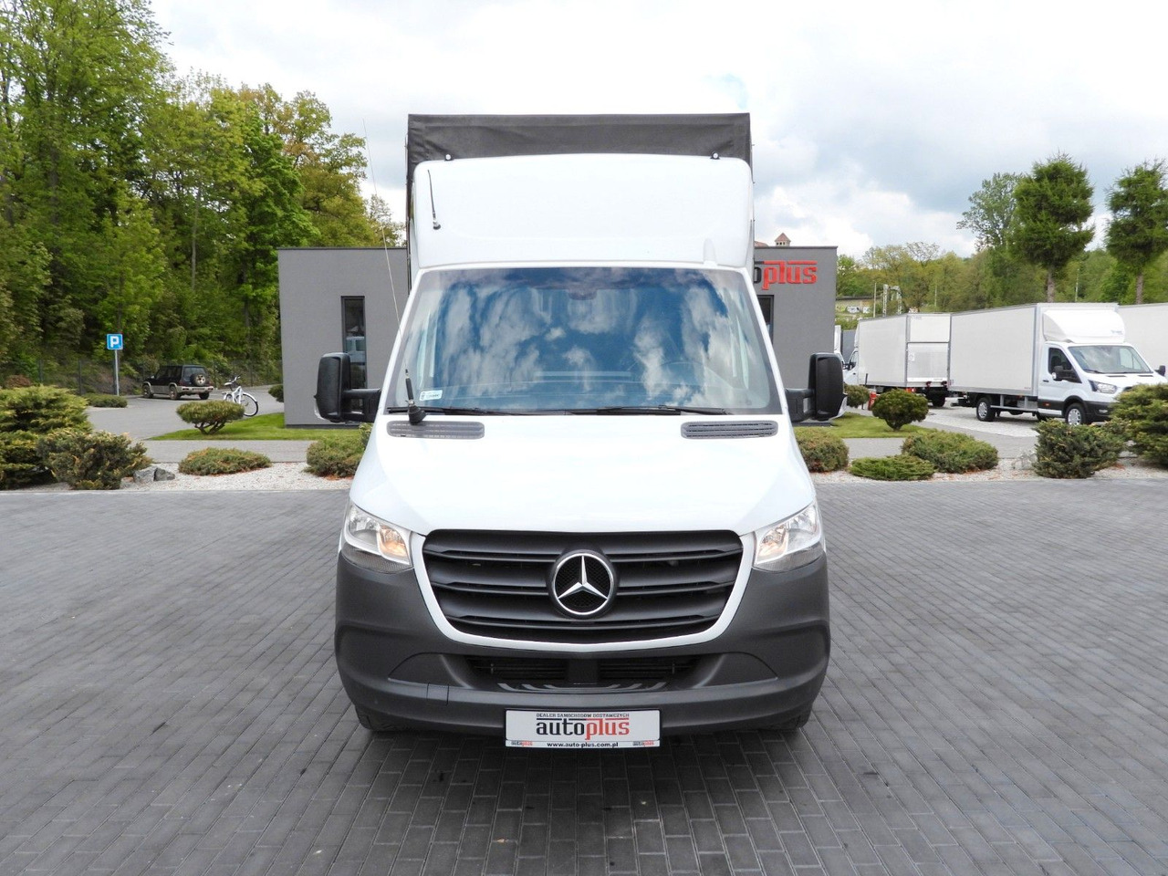 Mercedes-Benz SPRINTER 316 PRITSCHE PLANE AUFZUG 8 PALETTEN - Curtain side van, Crew cab van: picture 5 Mercedes-Benz SPRINTER 316 PRITSCHE PLANE AUFZUG 8 PALETTEN - Curtain side van, Crew cab van: picture 5