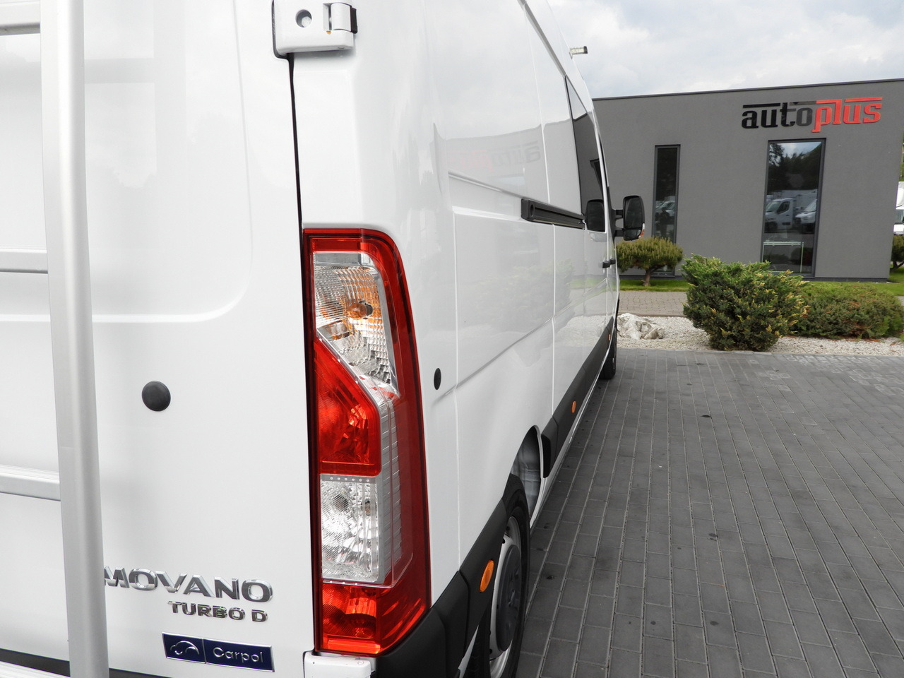 Panel van OPEL MOVANO  BOX DELIVERY VAN 7 SEATS CRUISE CONTROL LED LIGHTS AIR CONDITIONING  135HP: picture 17 Panel van OPEL MOVANO  BOX DELIVERY VAN 7 SEATS CRUISE CONTROL LED LIGHTS AIR CONDITIONING  135HP: picture 17