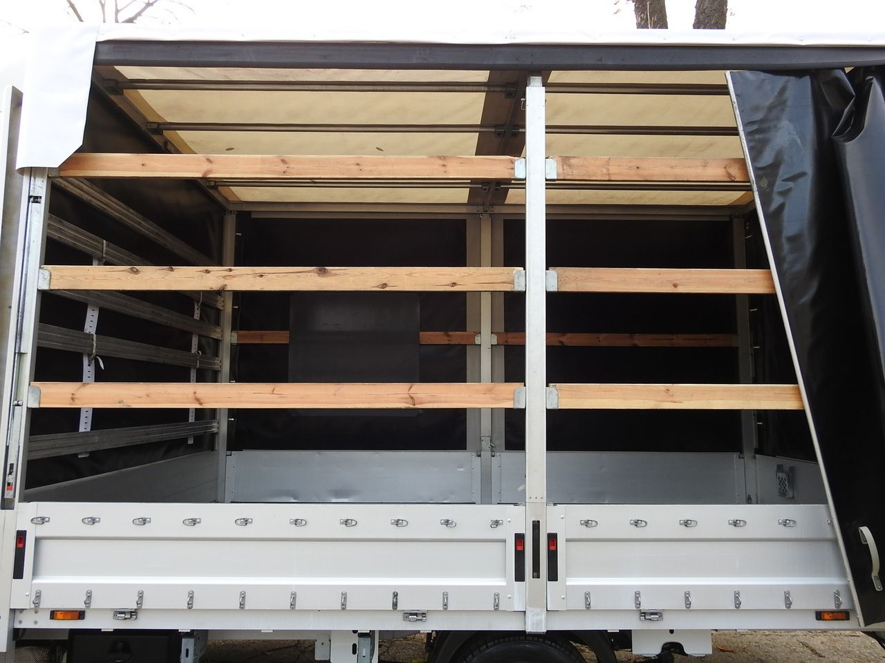 Leasing of OPEL MOVANO TARPAULIN 10 PALLETS WEBASTO CRUISE CONTROL LED LIGHTS PNEUMATICS AIR CONDITIONING  165HP OPEL MOVANO TARPAULIN 10 PALLETS WEBASTO CRUISE CONTROL LED LIGHTS PNEUMATICS AIR CONDITIONING  165HP: picture 28 Leasing of OPEL MOVANO TARPAULIN 10 PALLETS WEBASTO CRUISE CONTROL LED LIGHTS PNEUMATICS AIR CONDITIONING  165HP OPEL MOVANO TARPAULIN 10 PALLETS WEBASTO CRUISE CONTROL LED LIGHTS PNEUMATICS AIR CONDITIONING  165HP: picture 28