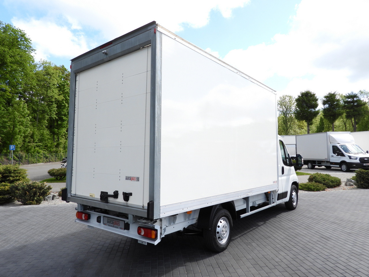 PEUGEOT BOXER BOX 8 PALLETS CRUISE CONTROL AIR CONDITIONING 130HP - Closed box van: picture 3 PEUGEOT BOXER BOX 8 PALLETS CRUISE CONTROL AIR CONDITIONING 130HP - Closed box van: picture 3
