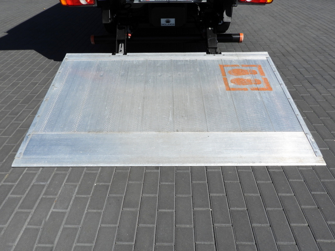 Closed box van PEUGEOT BOXER BOX LIFT 8 PALLETS CRUISE CONTROL AIR CONDITIONING 130HP: picture 21 Closed box van PEUGEOT BOXER BOX LIFT 8 PALLETS CRUISE CONTROL AIR CONDITIONING 130HP: picture 21