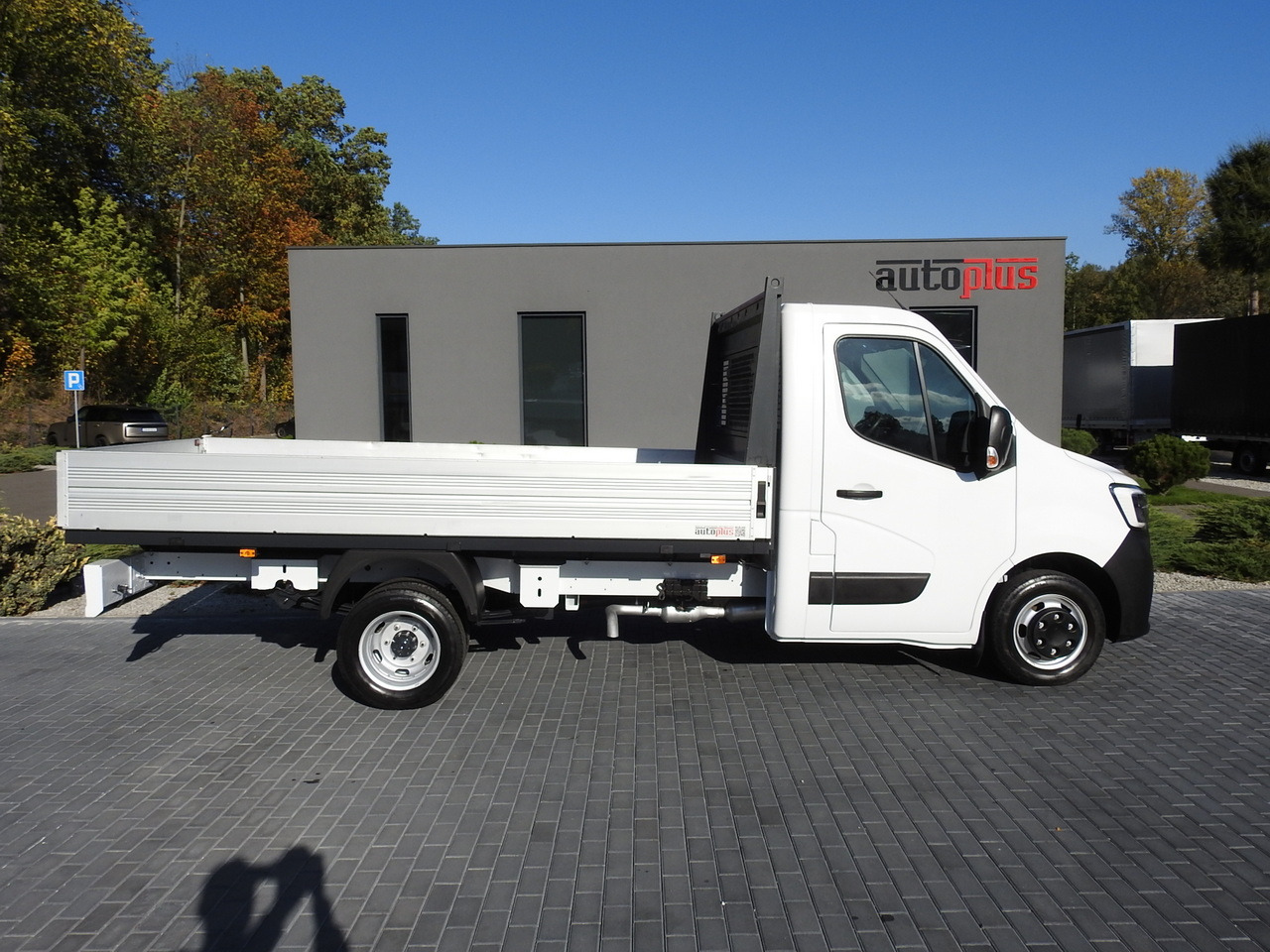 Open body delivery van RENAULT MASTER STAKE BODY CRUISE CONTROL AIR CONDITIONING LED LIGHTS TWIN WHEELS  130HP: picture 7