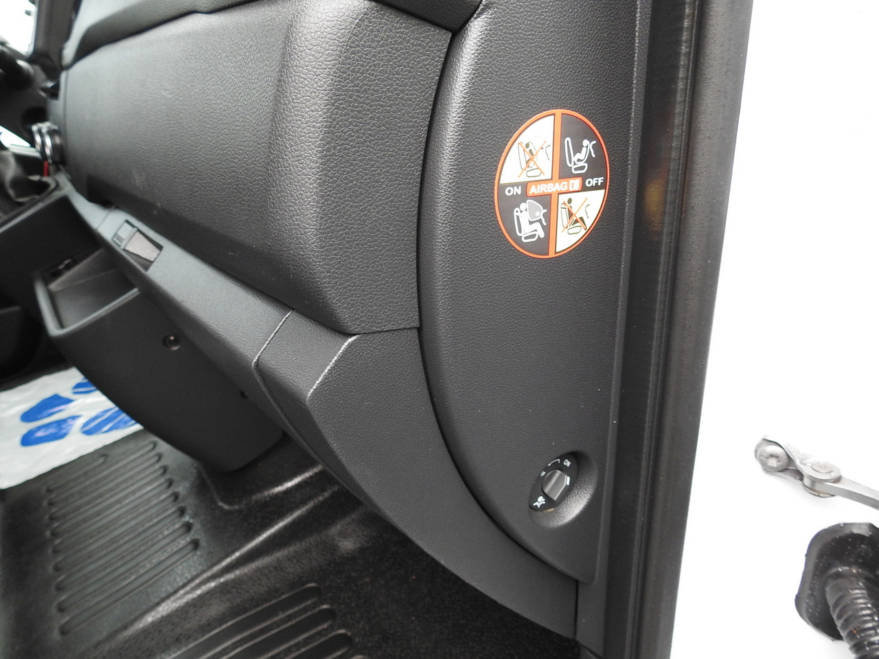 Open body delivery van RENAULT MASTER STAKE BODY CRUISE CONTROL AIR CONDITIONING LED LIGHTS TWIN WHEELS  130HP: picture 30