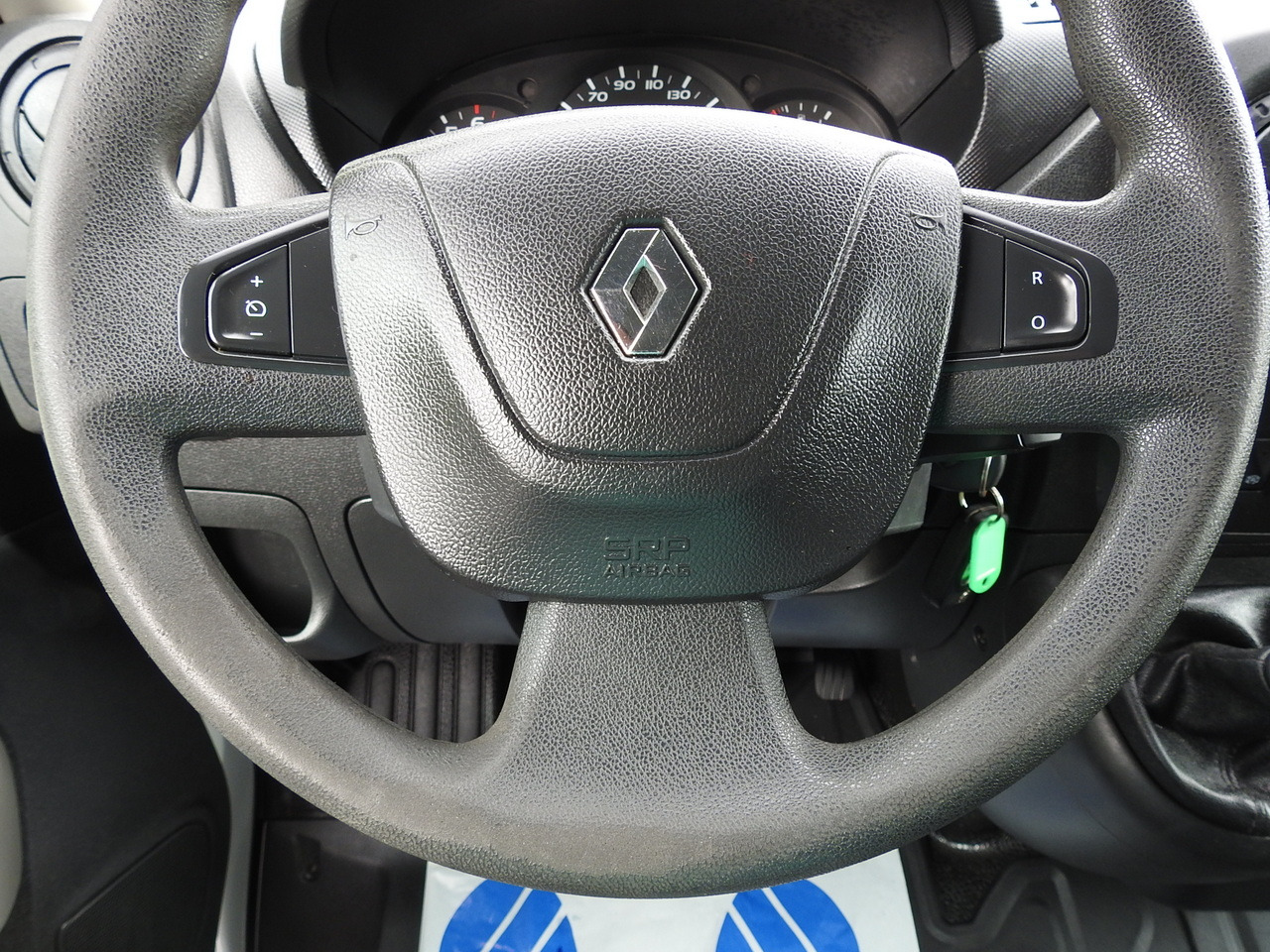 Curtain side van RENAULT MASTER TARPAULIN 10 PALLETS WEBASTO CRUISE CONTROL AIR CONDITIONING 170HP: picture 29 Curtain side van RENAULT MASTER TARPAULIN 10 PALLETS WEBASTO CRUISE CONTROL AIR CONDITIONING 170HP: picture 29