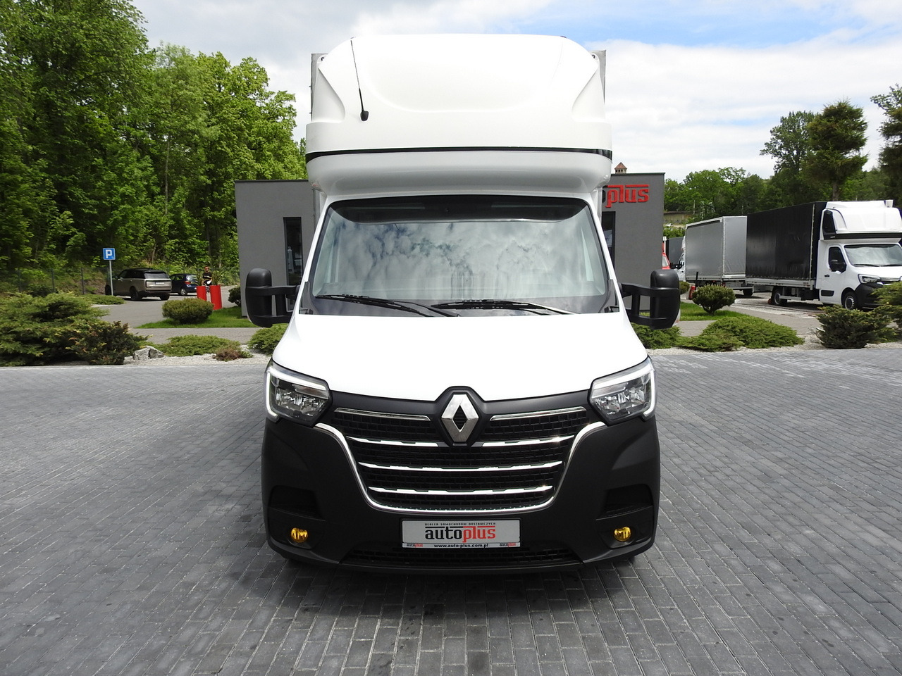 RENAULT MASTER TARPAULIN 10 PALLETS WEBASTO CRUISE CONTROL AIR CONDITIONING LED LIGHTS  165HP - Curtain side van: picture 5 RENAULT MASTER TARPAULIN 10 PALLETS WEBASTO CRUISE CONTROL AIR CONDITIONING LED LIGHTS  165HP - Curtain side van: picture 5
