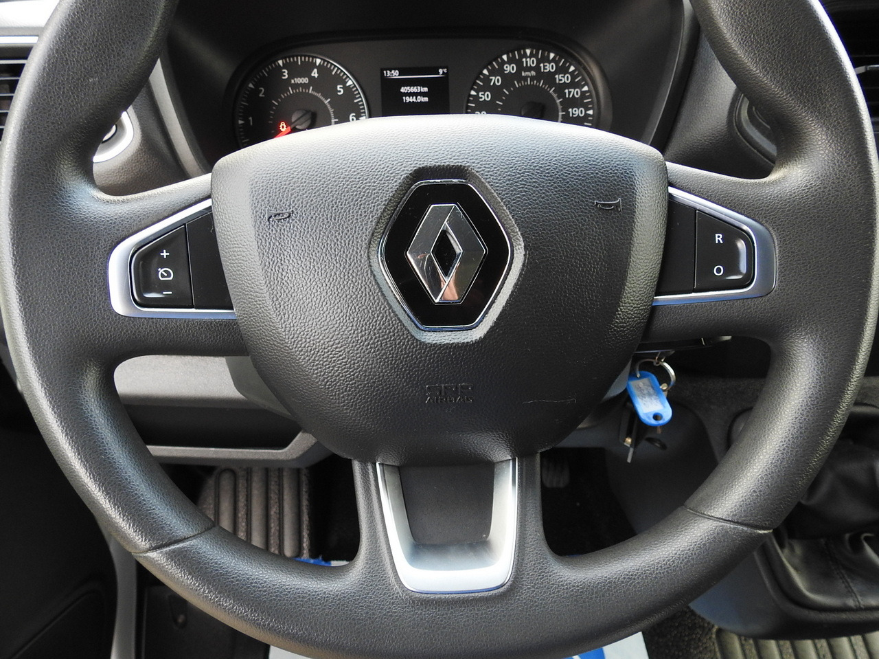 Leasing of RENAULT MASTER TARPAULIN 10 PALLETS WEBASTO CRUISE CONTROL AIR CONDITIONING LED LIGHTS PNEUMATICS  165HP RENAULT MASTER TARPAULIN 10 PALLETS WEBASTO CRUISE CONTROL AIR CONDITIONING LED LIGHTS PNEUMATICS  165HP: picture 31